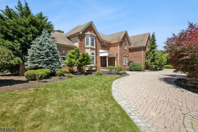 11 Valley Wood Dr, Franklin Twp., NJ 08873