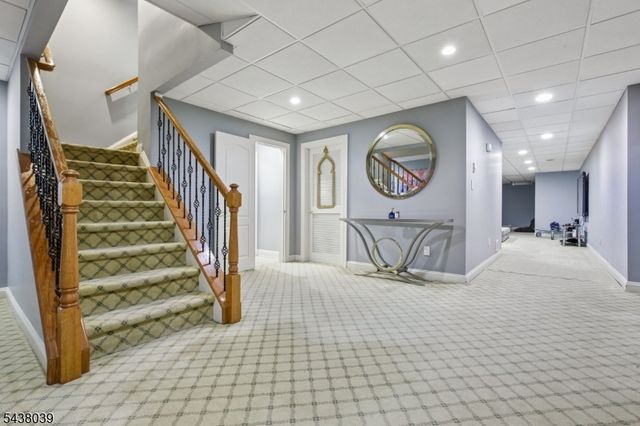 11 Valley Wood Dr, Franklin Twp., NJ 08873