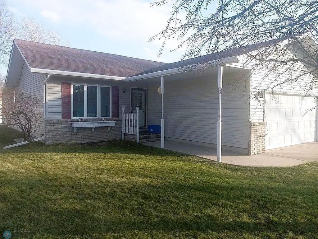 3531 1st Street N, Fargo, ND 58102