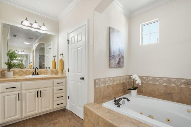 6704 Rawley Way, Elk Grove, CA 95757