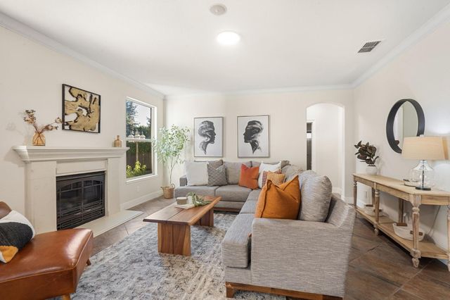 6704 Rawley Way, Elk Grove, CA 95757