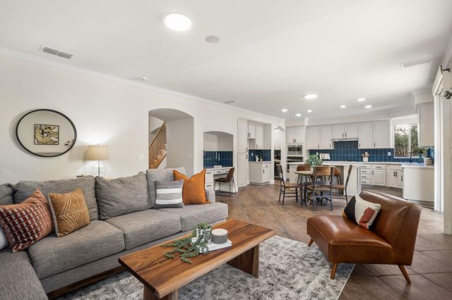 6704 Rawley Way, Elk Grove, CA 95757