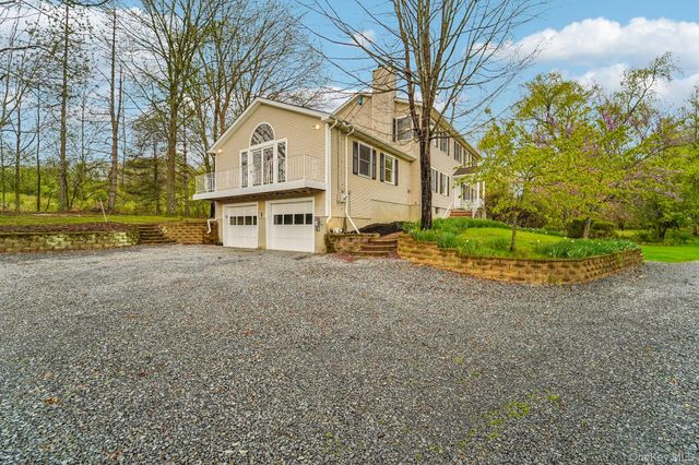 71 Four Corners Road, Warwick, NY 10990