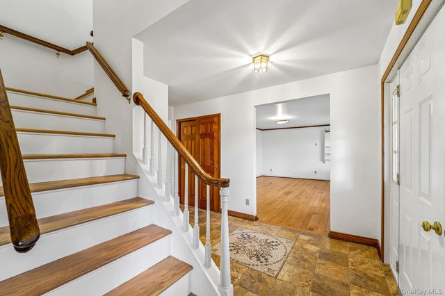 71 Four Corners Road, Warwick, NY 10990