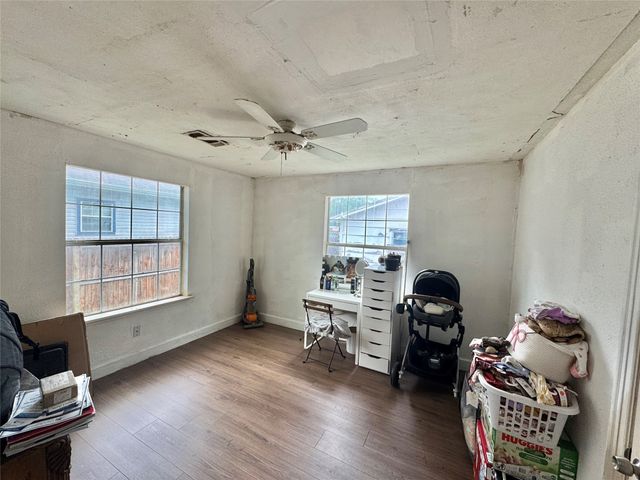 1018 Truelove Street, Gainesville, TX 76240
