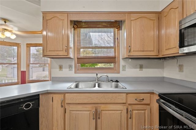6620 Old Bethany Road, Charlestown, IN 47111