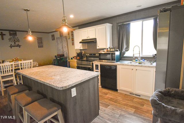 255 Rolling Hills Drive, Church Hill, TN 37642