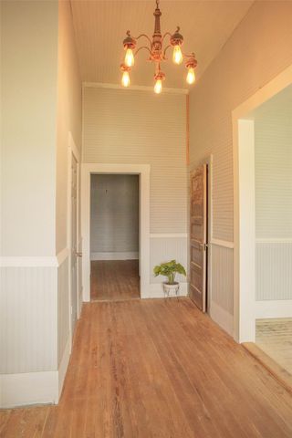 604 Avenue B, Lexington, TX 78947