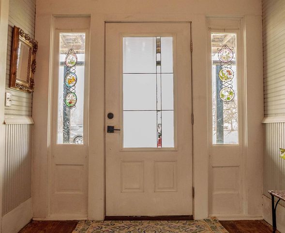 604 Avenue B, Lexington, TX 78947