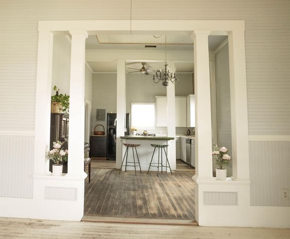 604 Avenue B, Lexington, TX 78947