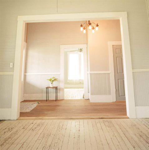 604 Avenue B, Lexington, TX 78947