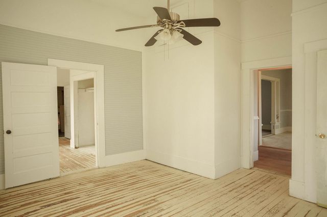 604 Avenue B, Lexington, TX 78947