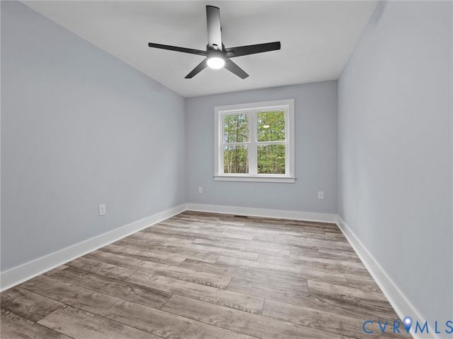 20475 Tabernacle Rd, Barhamsville, VA 23011