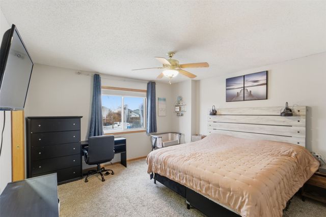 313 SE 30th Street, Ankeny, IA 50021