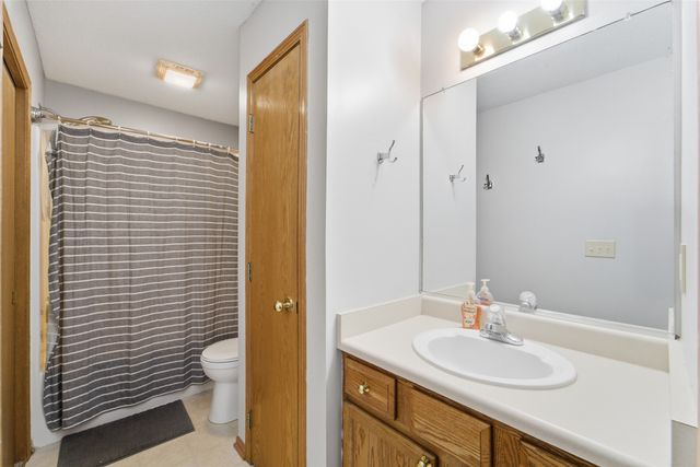 313 SE 30th Street, Ankeny, IA 50021