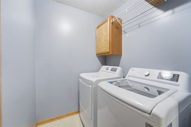 313 SE 30th Street, Ankeny, IA 50021