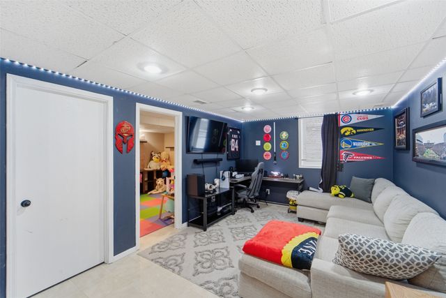 313 SE 30th Street, Ankeny, IA 50021