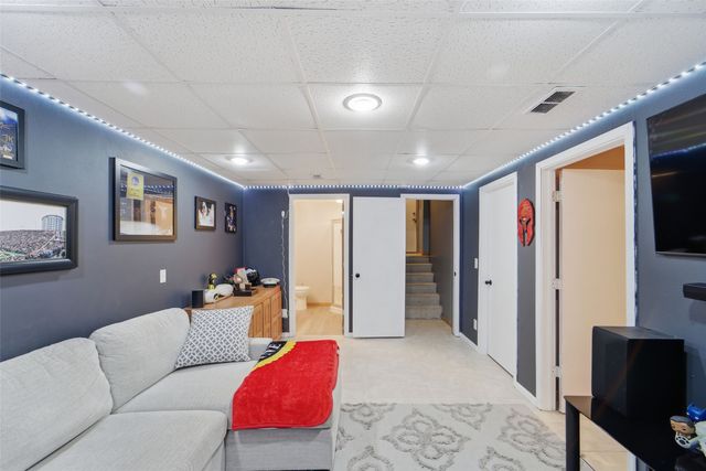 313 SE 30th Street, Ankeny, IA 50021