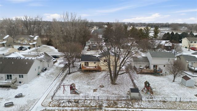 313 SE 30th Street, Ankeny, IA 50021