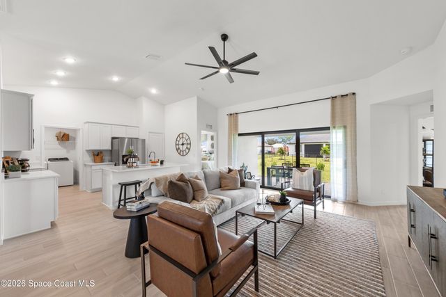 1250 Schayler Street SW, Palm Bay, FL 32908