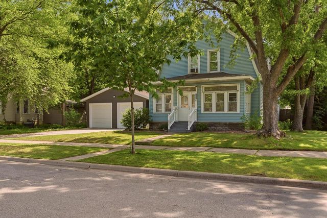 413 20th STREET S, La Crosse, WI 54601