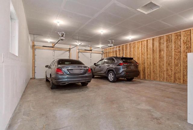 413 20th STREET S, La Crosse, WI 54601