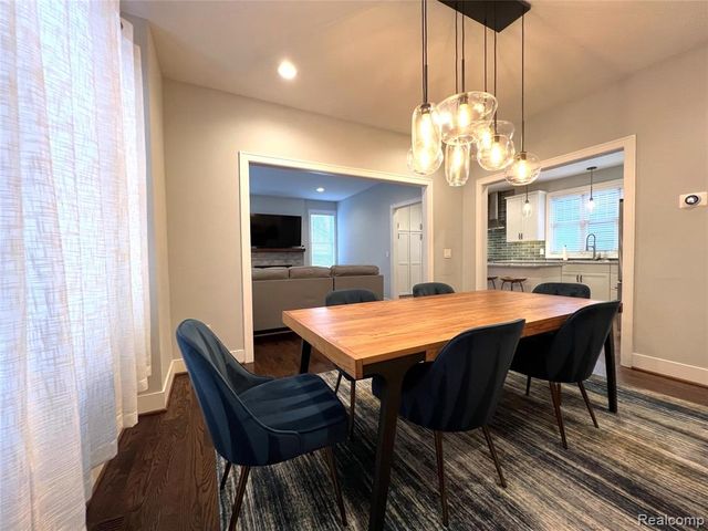 1476 Humphrey Avenue, Birmingham, MI 48009