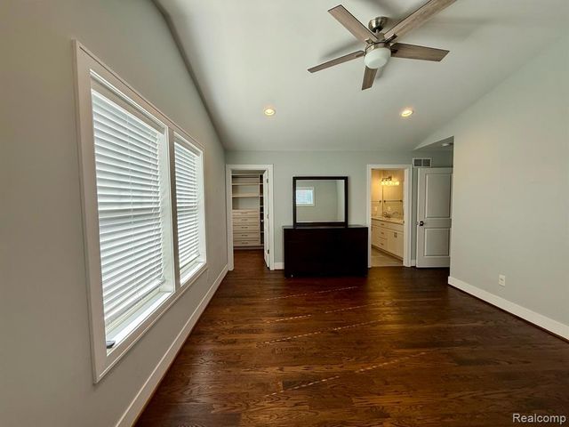 1476 Humphrey Avenue, Birmingham, MI 48009