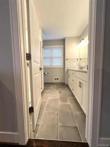 1476 Humphrey Avenue, Birmingham, MI 48009