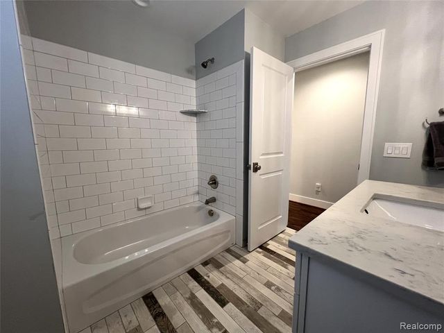 1476 Humphrey Avenue, Birmingham, MI 48009