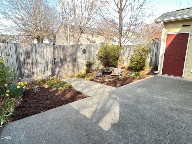 4400 Cottage Stone Drive, Raleigh, NC 27616