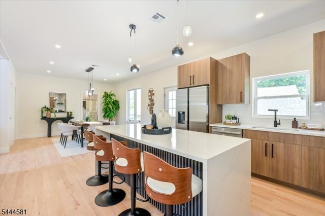 6 Patton Ct, Rochelle Park Twp., NJ 07662
