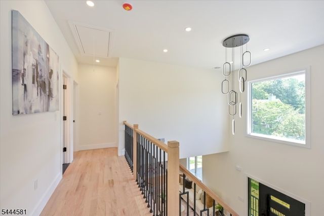 6 Patton Ct, Rochelle Park Twp., NJ 07662