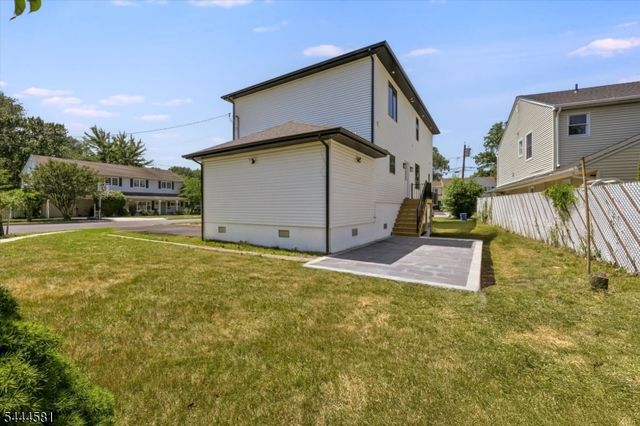 6 Patton Ct, Rochelle Park Twp., NJ 07662