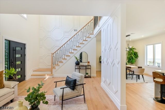 6 Patton Ct, Rochelle Park Twp., NJ 07662