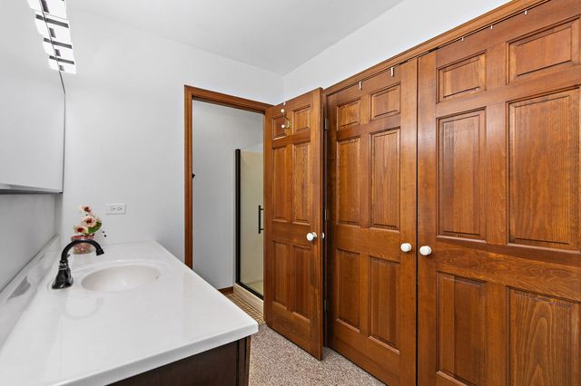 8N999 Corron Road, Elgin, IL 60124