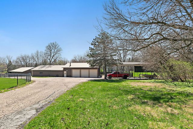 8N999 Corron Road, Elgin, IL 60124
