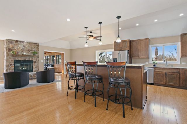 8N999 Corron Road, Elgin, IL 60124