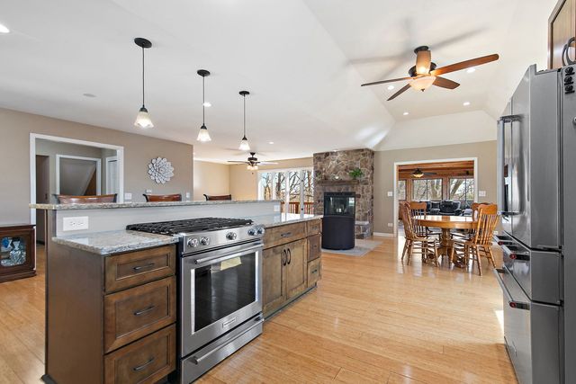 8N999 Corron Road, Elgin, IL 60124