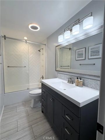 6716 Earhart Ave, Fontana, CA 92336