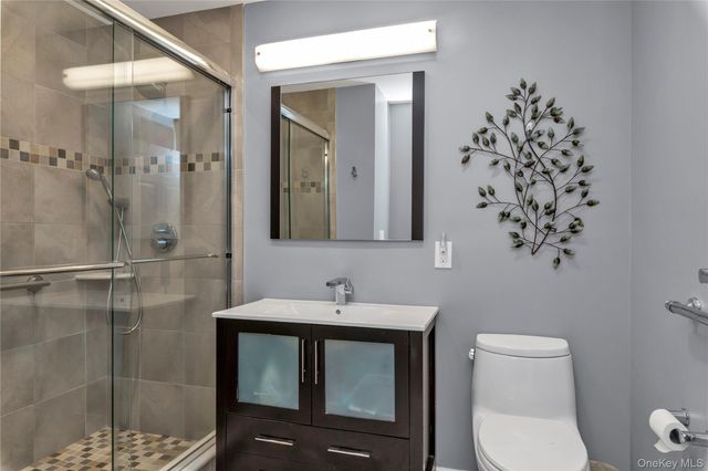 899 Altessa Boulevard, Melville, NY 11747