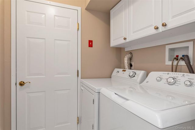 899 Altessa Boulevard, Melville, NY 11747