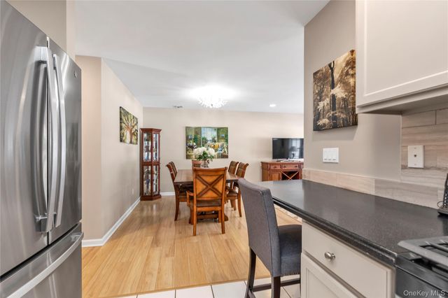 899 Altessa Boulevard, Melville, NY 11747