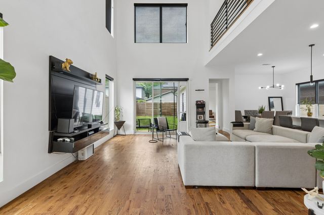 1717 Mcbroom Street, Dallas, TX 75212