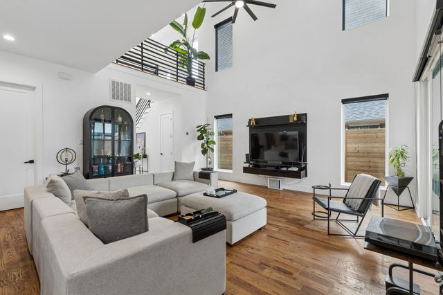 1717 Mcbroom Street, Dallas, TX 75212