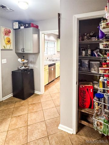 2 Wesley Drive, Deatsville, AL 36022