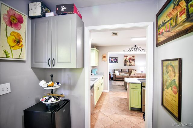 2 Wesley Drive, Deatsville, AL 36022