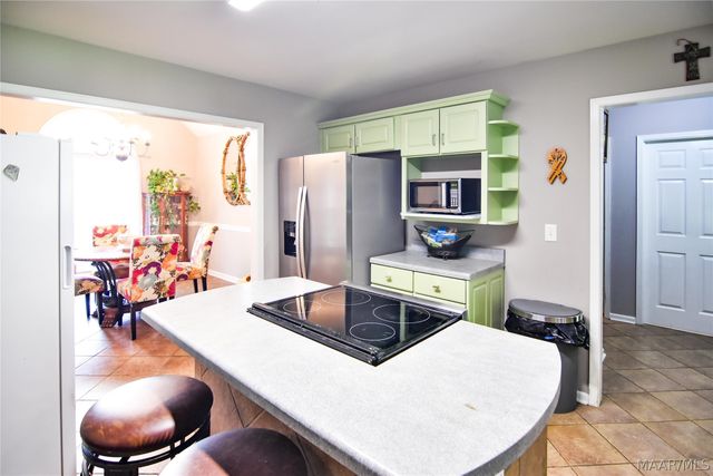 2 Wesley Drive, Deatsville, AL 36022