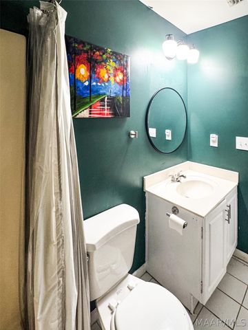 2 Wesley Drive, Deatsville, AL 36022