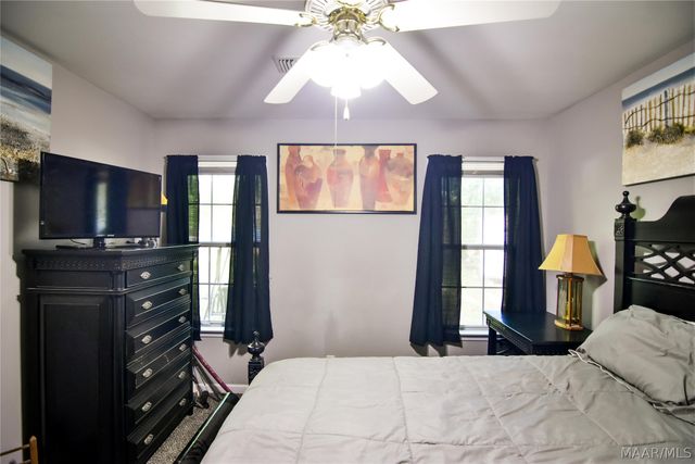 2 Wesley Drive, Deatsville, AL 36022